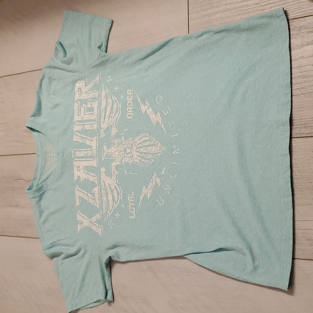 Xavier size large men's shirt